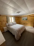 Charming Cabin Retreat on Cedar Cove - Wifi
