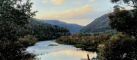 Cozy with spectacular views, easy access to I-64, and each end of the NRGNP - 무료 와이파이