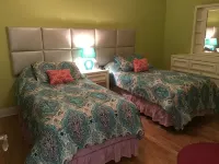Lakefront Condo Sleeps 7-3br/2ba private beach/balcony/indoor pool  specials-ask - balcony