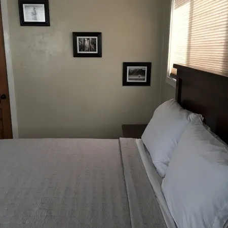 Home away from home. Clean and cozy 3 bedroom, 1 bath in Richland, WA