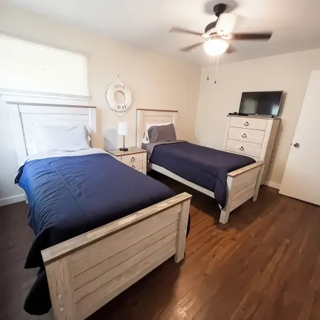 Anchor down - 3 Bed Cabin