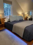 “The Cove” A Quiet Retreat Between Alaskas Ocean and Forest - Butik
