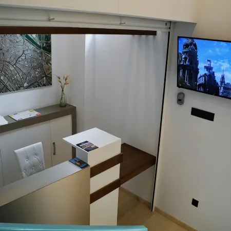 Hostal Sevilla Santa Justa - Adults Only