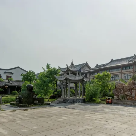 GreenTree Eastern Hotel (Chizhou Yangtze River middle road RT Mart)