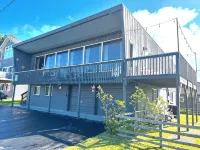 Charming Private Home - Walk to DT and the Beach! - 3-Sterne