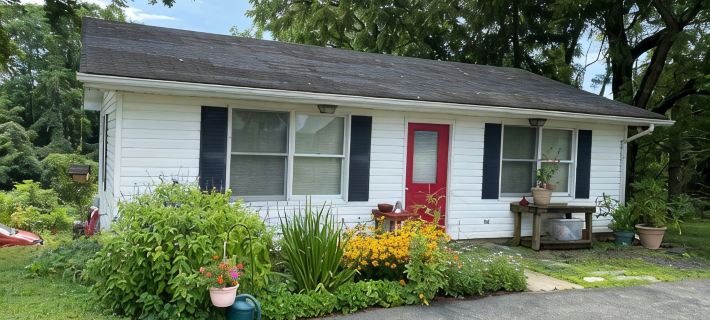 Relaxing, peaceful house in Calvert County, Md close to beach towns and DC. Hotels in Calvert County