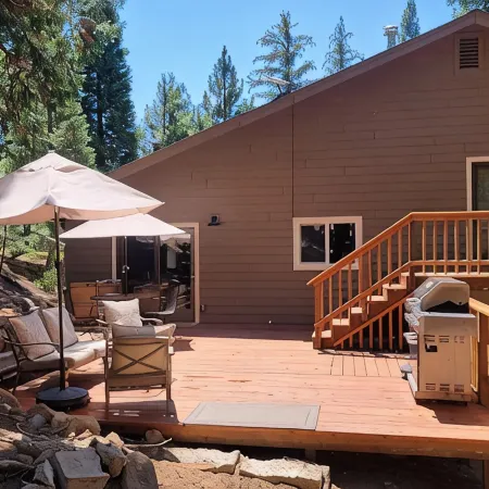 Lake Almanor West Home in a Peaceful Setting Just Minutes from the Lake