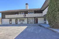 Completely Renovated 3 Br + Loft Mountain Villa - 2nd Floor - 4-Star