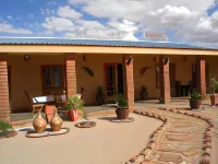Tismaree Guestfarm - Homestay