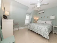 Lovely & Steps to Finest Beach. Center of Cape May.  Multi-Car Private Driveway! - 4-Star