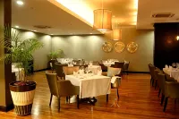 Mount Meru Hotel - พร้อมอาหารเช้า
