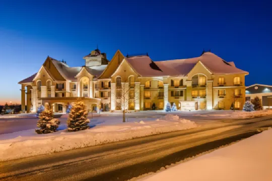 Hotel Vallea Bromont, Tapestry Collection by Hilton Hotels near Ski Bromont