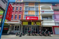RedDoorz Syariah @ Kelud Sampangan Semarang Hotels in Petompon