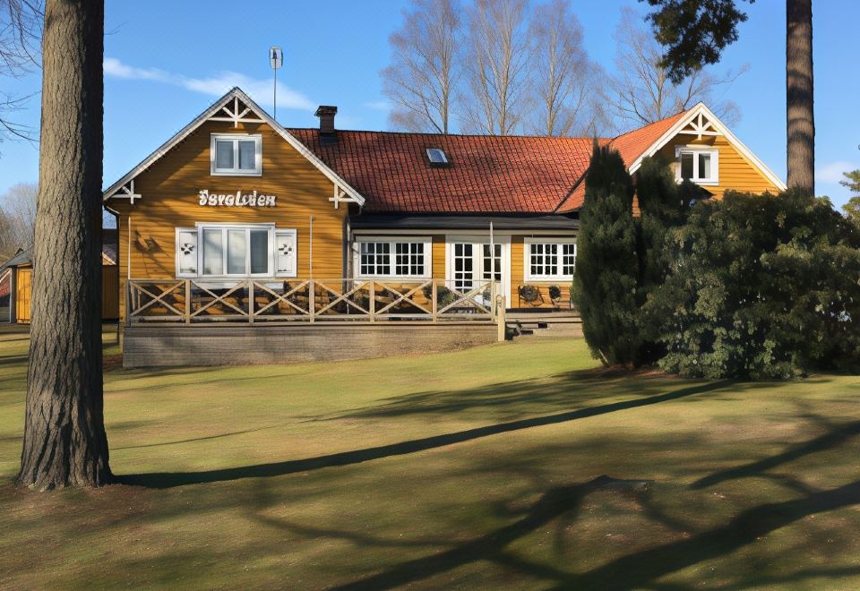 Furulidens B & B - Housity