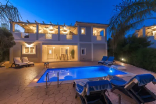 Mamfredas Luxury Resort