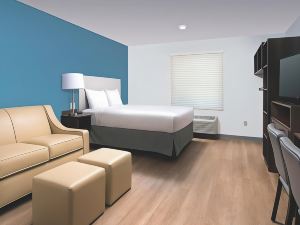 WoodSpring Suites Rochester Greece