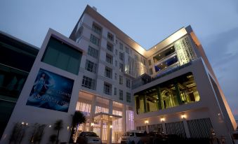 Glacier Hotel Khon Kaen - Housity