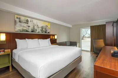 Comfort Inn Hotel dekat Lake of the Woods Museum