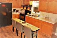 The Bungalow at Grand Forks