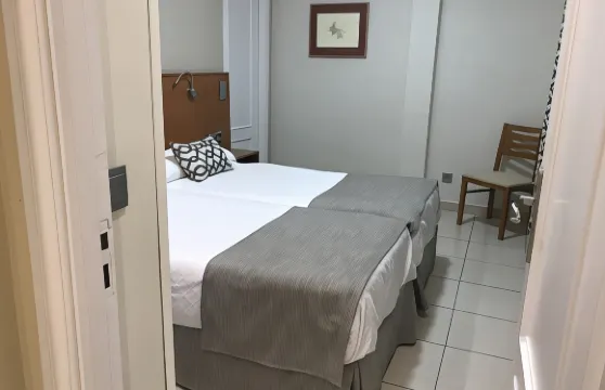 昆卡阿方索八世酒店