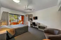 Kacy's Bargara Beach Motel Hotels in Bargara