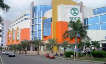 OYO Life 3944 Family Guest House Sukomanunggal