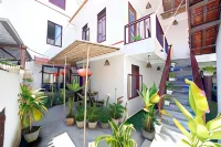 Pink Beach Homestay Hotels in TT. Vĩnh Điện