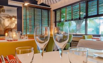 Hostellerie du Passeur - Hôtel & Restaurant - Climatisation et Piscine chauffée