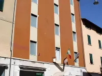 Hotel Ariston Hotels near Spiaggia Sotto Piazza Bovio