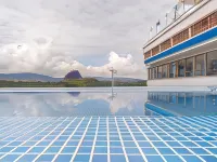 Hotel Santorini Hotels in Guatape