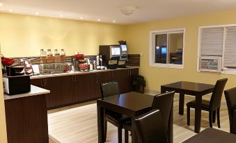Parkway Motel & European Lodges