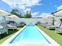 One Marine Drive Boutique Hotel & Spa by the Living Journey Collection - Pool
