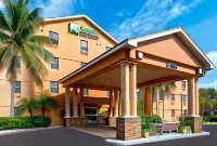 Holiday Inn Express & Suites Naples North - Bonita Springs