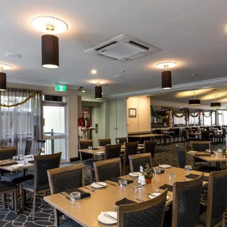 Cattlemans Country Motor Inn & Serviced Apartments