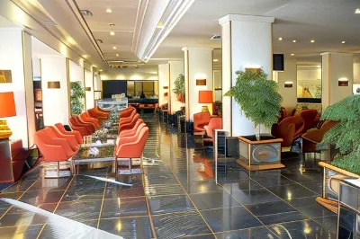 Homa Hotel Hotel in zona International Centre for Persian Studies