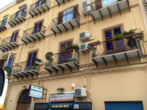 Room & Breakfast Zero Hotels near Palermo Centrale Railway Station