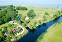 Słoneczny Wodnik Hotels in Braniewo