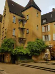 Hôtel Grand Confort Le Moulin Rouge Hotels in Cublac