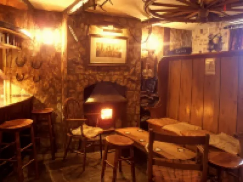 The Hunters Rest Inn Hotels in Clutton