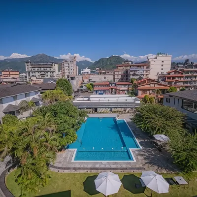 Hotel Barahi Pokhara Hôtels à proximité de : Sunrise Adventure Travels