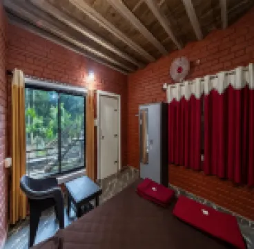 UK Nature Stay Hotels near Sode Sri Vadiraja Matha (Sonda)