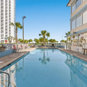 Ocean 5 Hotel