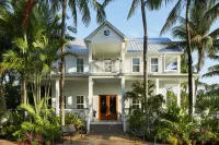 Parrot Key Hotel & Villas