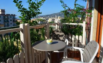 Luiselle Charming Accommodation Sorrento City Center