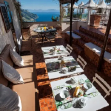 拉莫瑞斯卡飯店