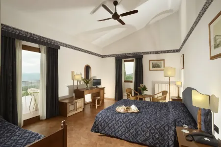 Fattoria Degli Usignoli Отели рядом с достопримечательностью «Lago dei Pioppi»