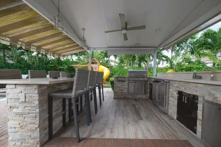 Miami 5Br Villa w/ Heated Pool, Games & BBQ L01