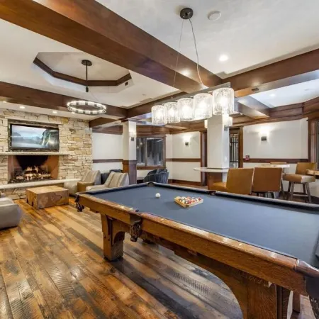 Luxury Ski-in/Ski-out Arrowleaf at Empire Pass Sleep 6