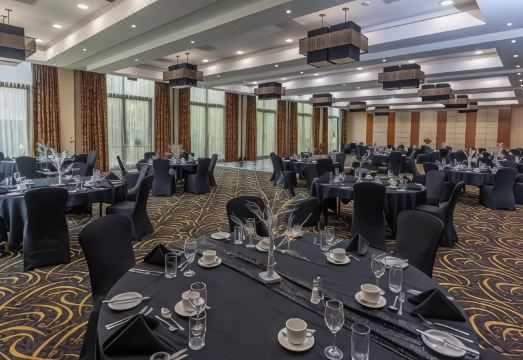 포레스트 파인 수영장