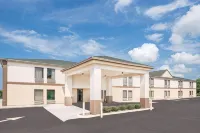 Super 8 by Wyndham Galesburg Hotels in Galesburg
